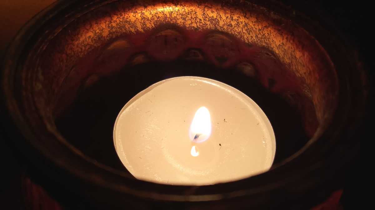 moto e14 photo sample CANDLE2