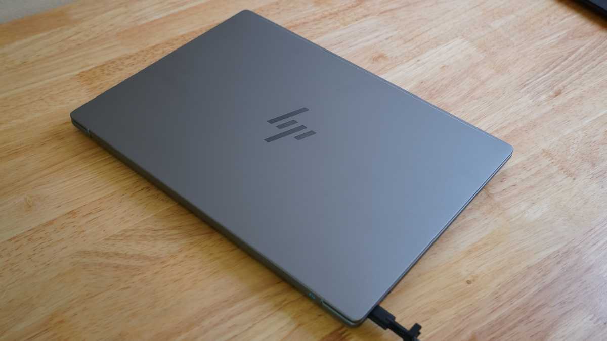 HP Omnibook X design