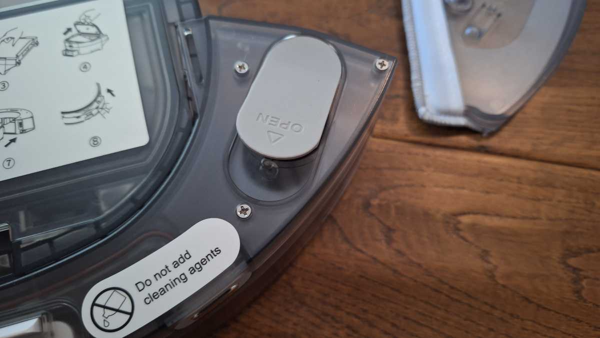 A close up of the EzViz RE5 Plus Robot Vacuum and Mop mopping tank filling cap