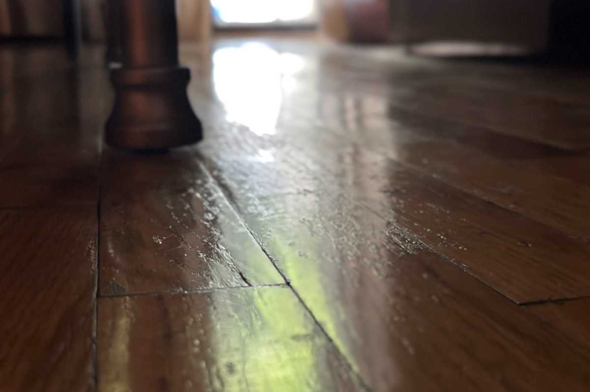 Robot mop floor detail