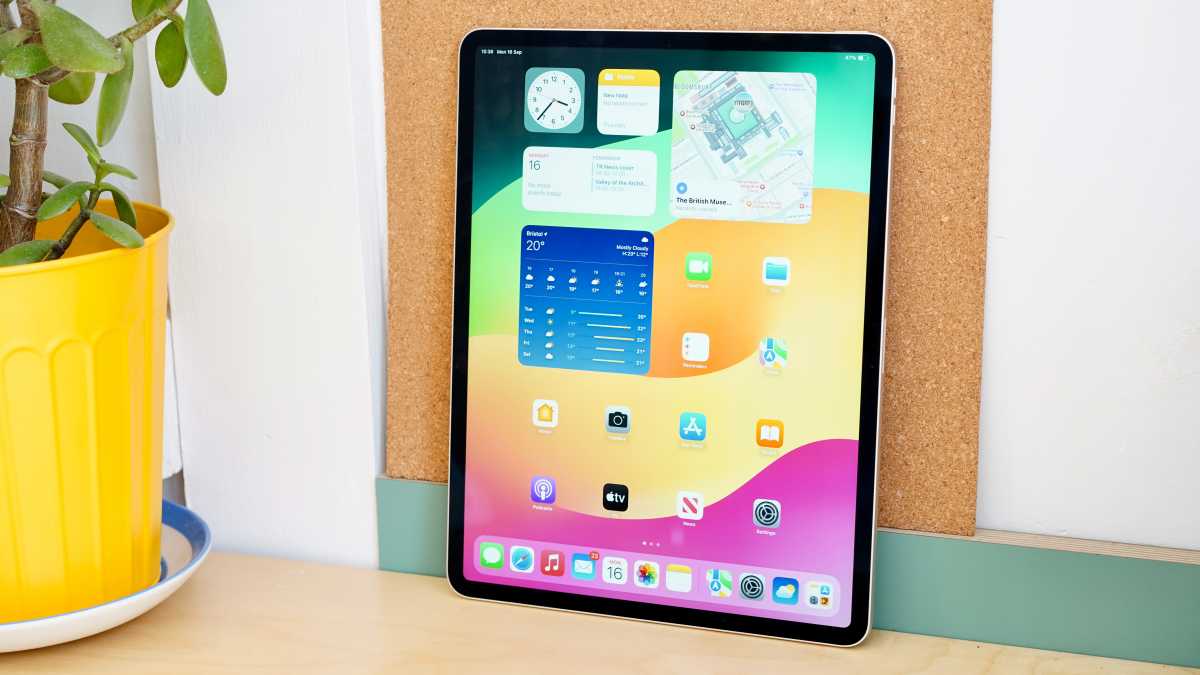 iPad Air 6 (2024) Review Apple's Most Accessible Big Tablet Yet Tech