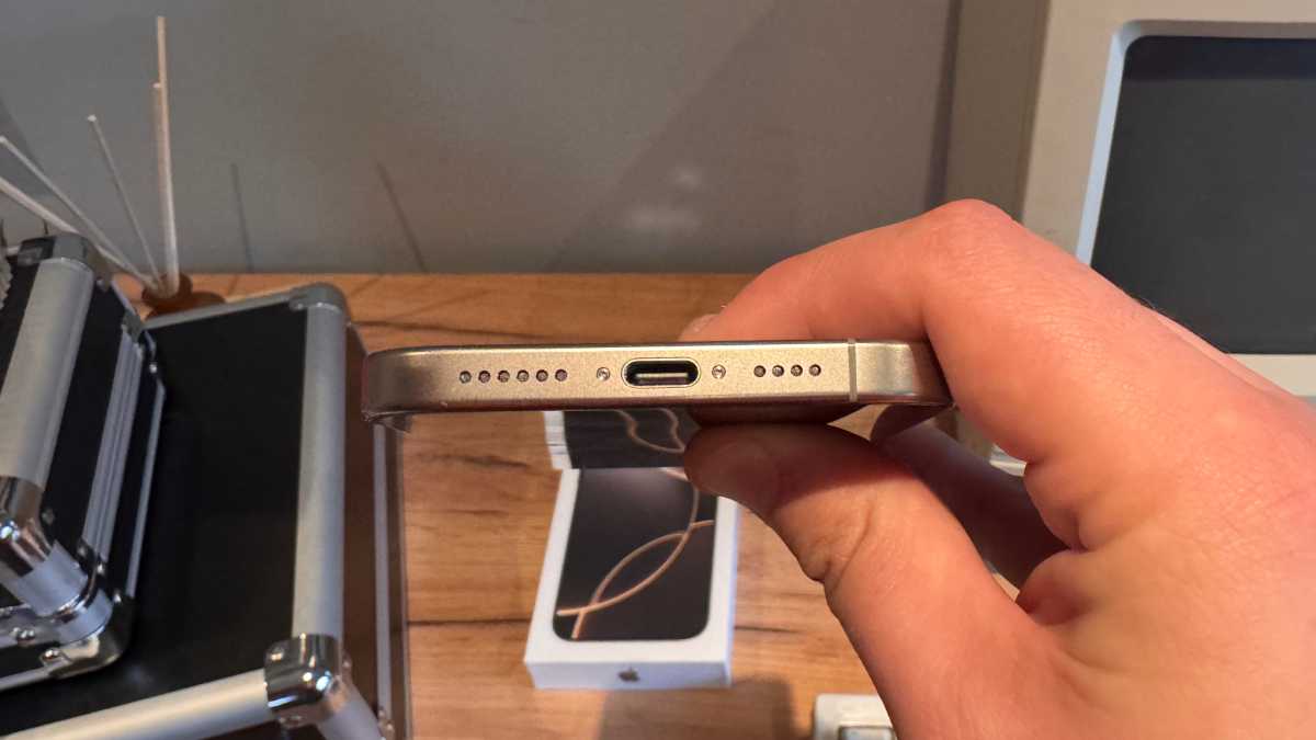 iPhone 16 Pro Max USB-C Porta de carregamento