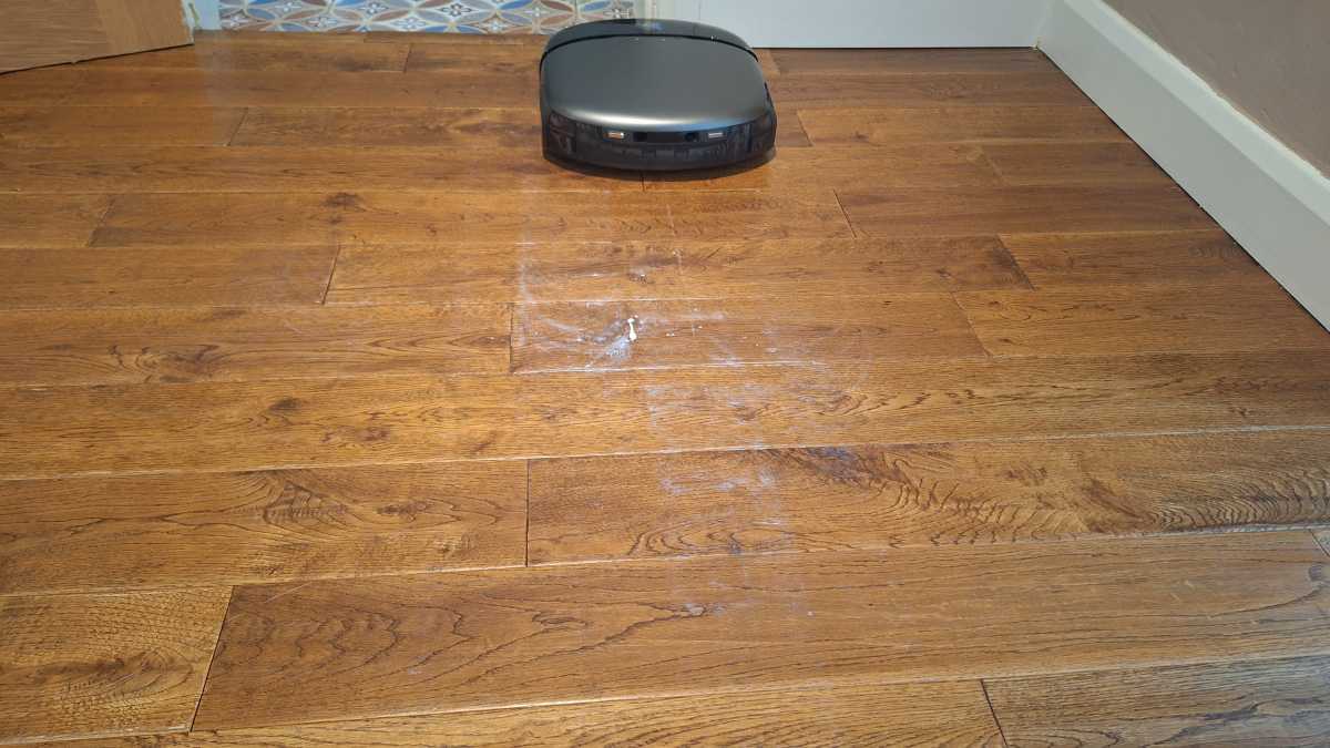 A view of the Eufy S1 Pro flour test floor after the last vacuum