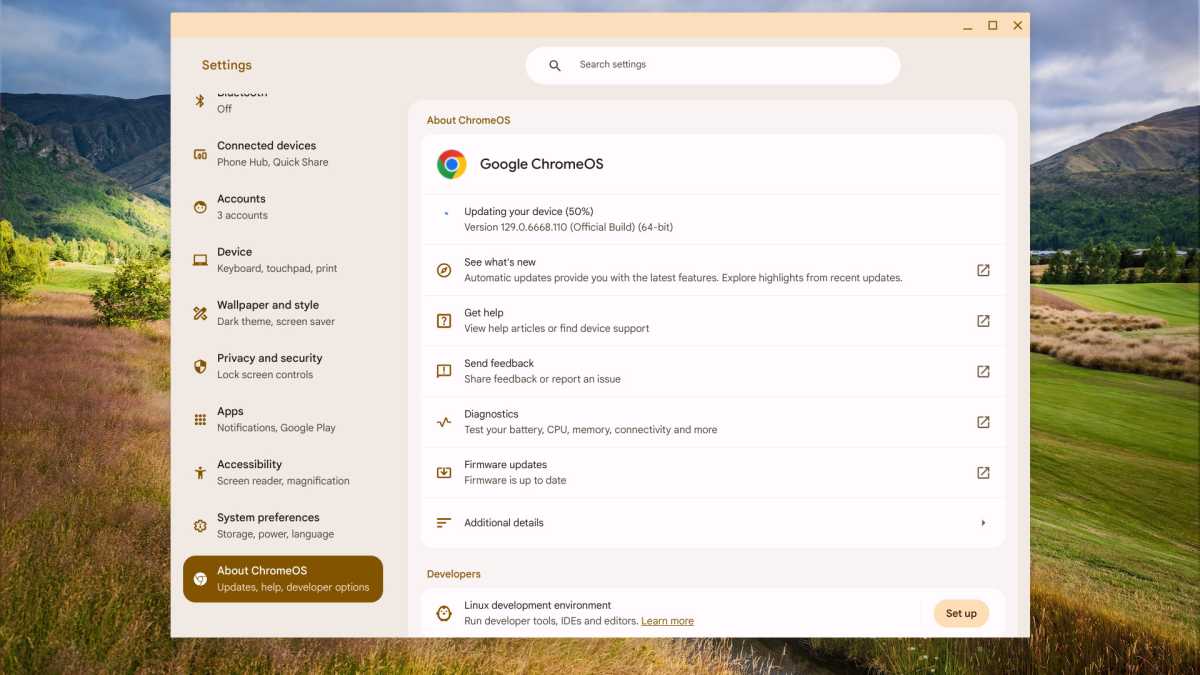 Configuración de ChromeOS que muestra la actualización del sistema en progreso captura de pantalla