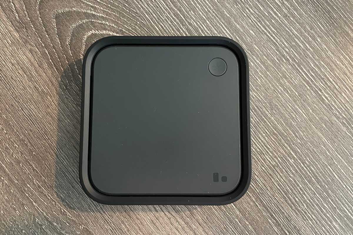 Samsung SmartThings Station charging surface