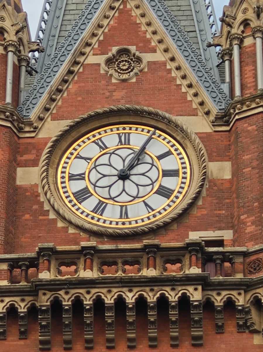 Xiaomi Mix Flip 50Mp St Pancras 10x zoom