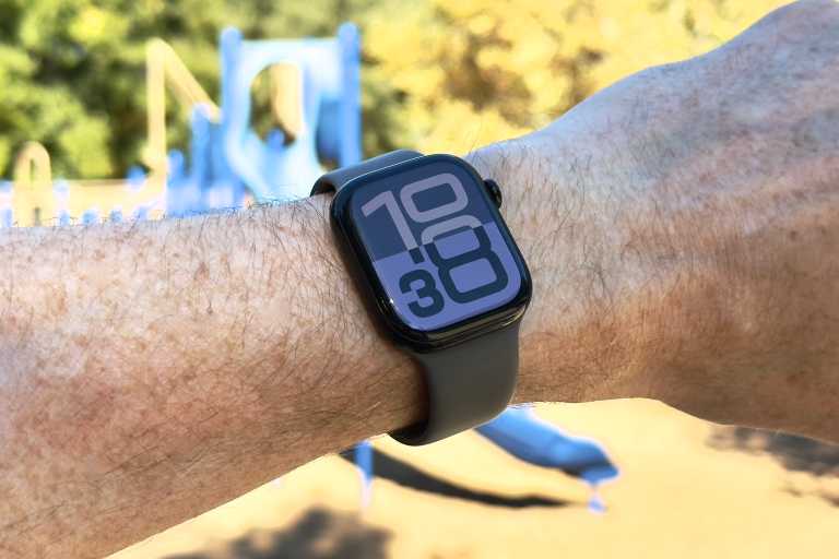 All the things an Apple Watch can do without an iPhone | Macworld
