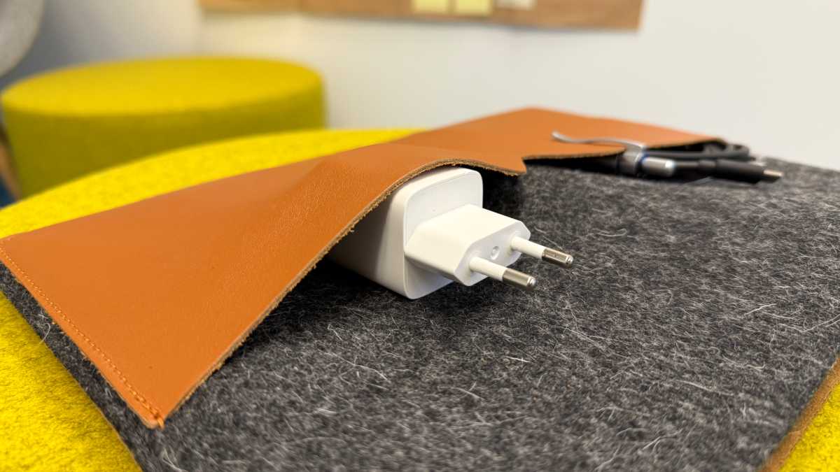 harber london macbook sleeve 1