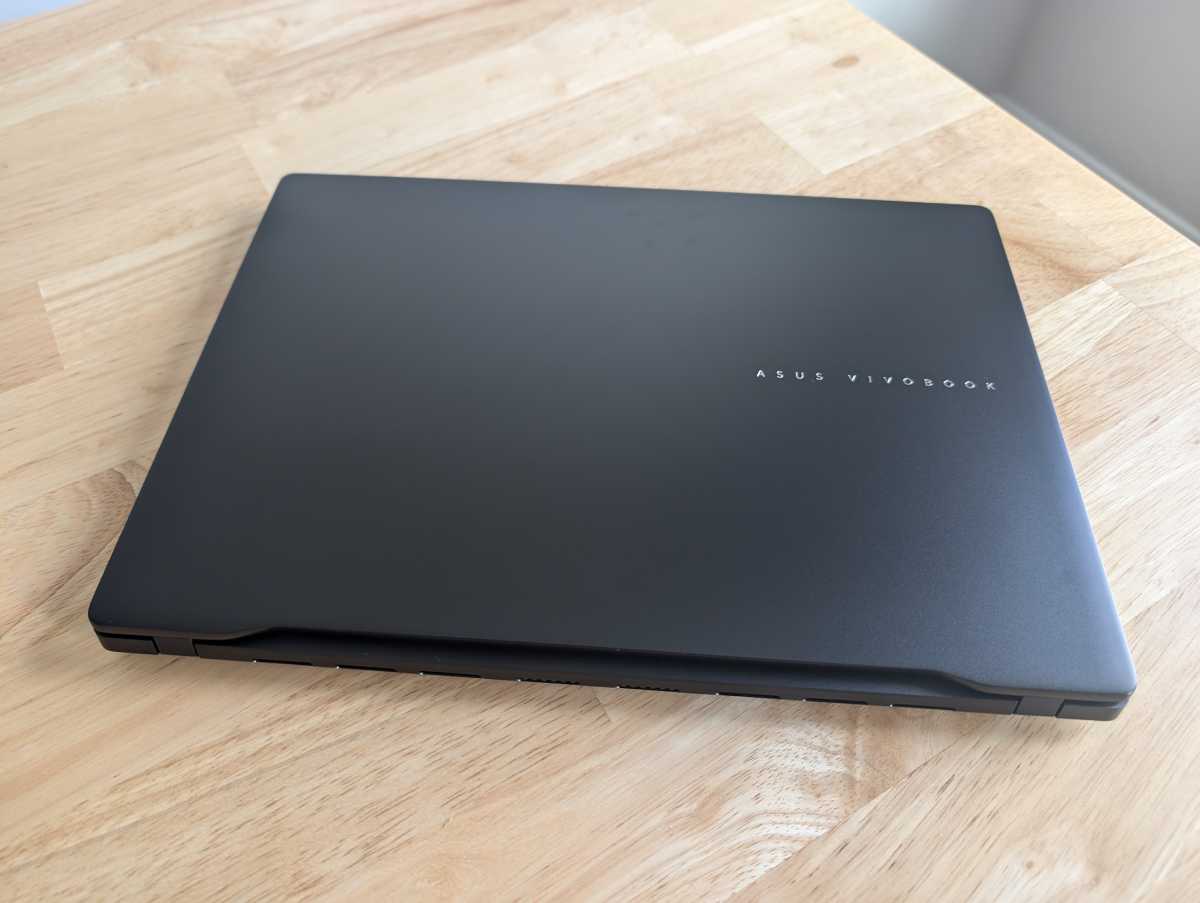 Asus Vivobook S 14 review: 20 hour battery life with nice performance