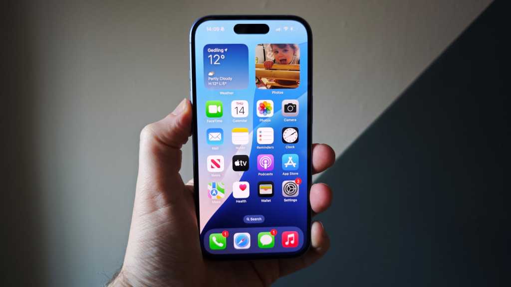Image: iPhone 18: Endlich ohne Rahmen âÂ mit gebogenem Display