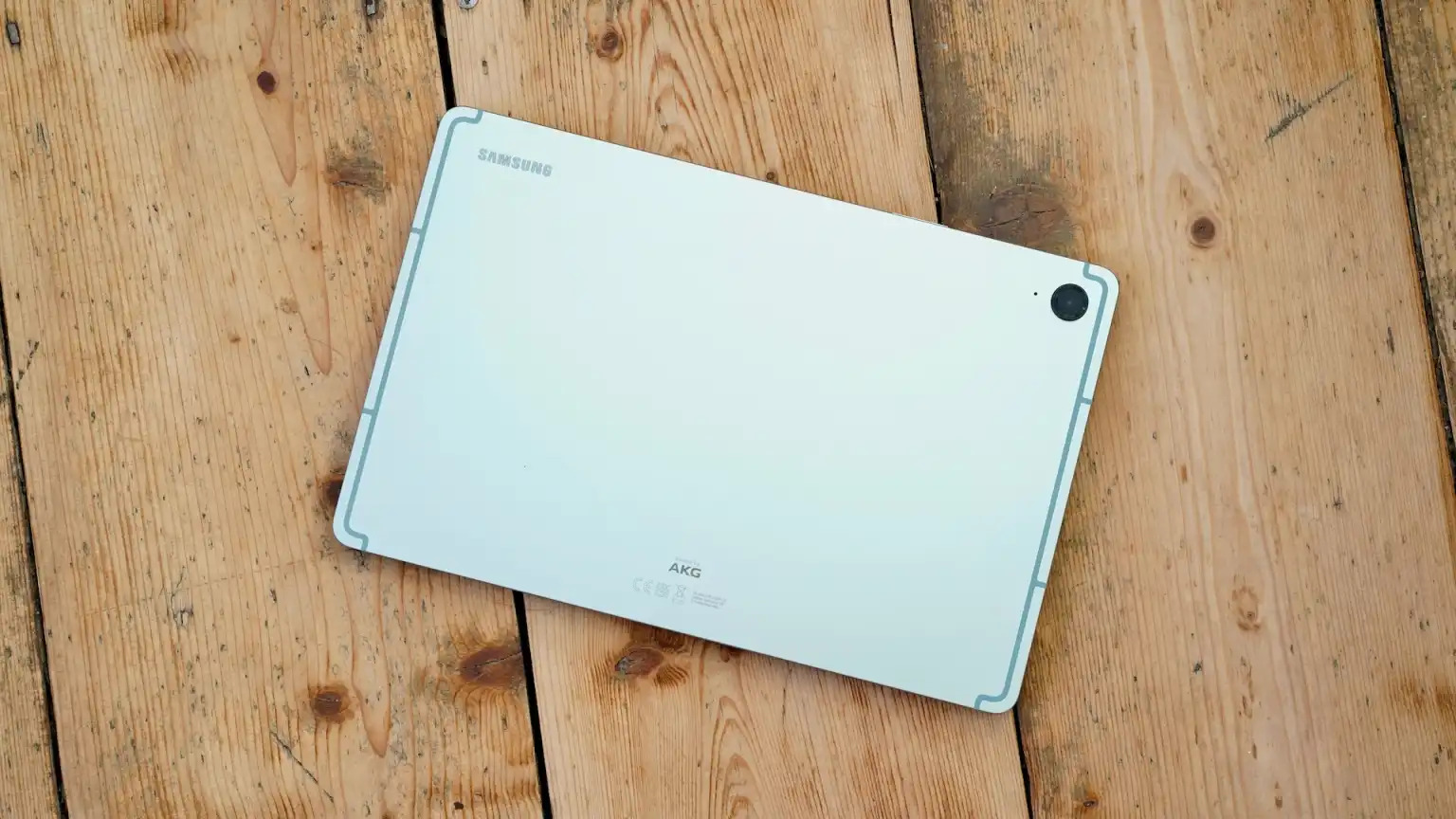 Save 27% on the impressive Galaxy Tab S9 FE