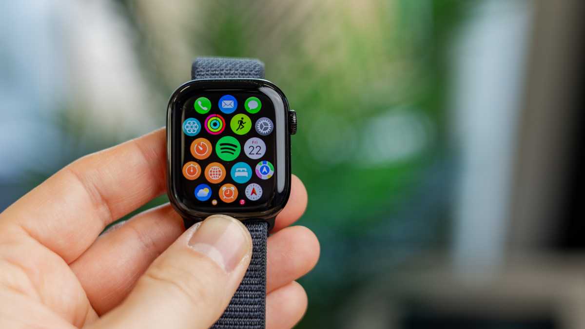 Apple Watch Series 10 Review 4