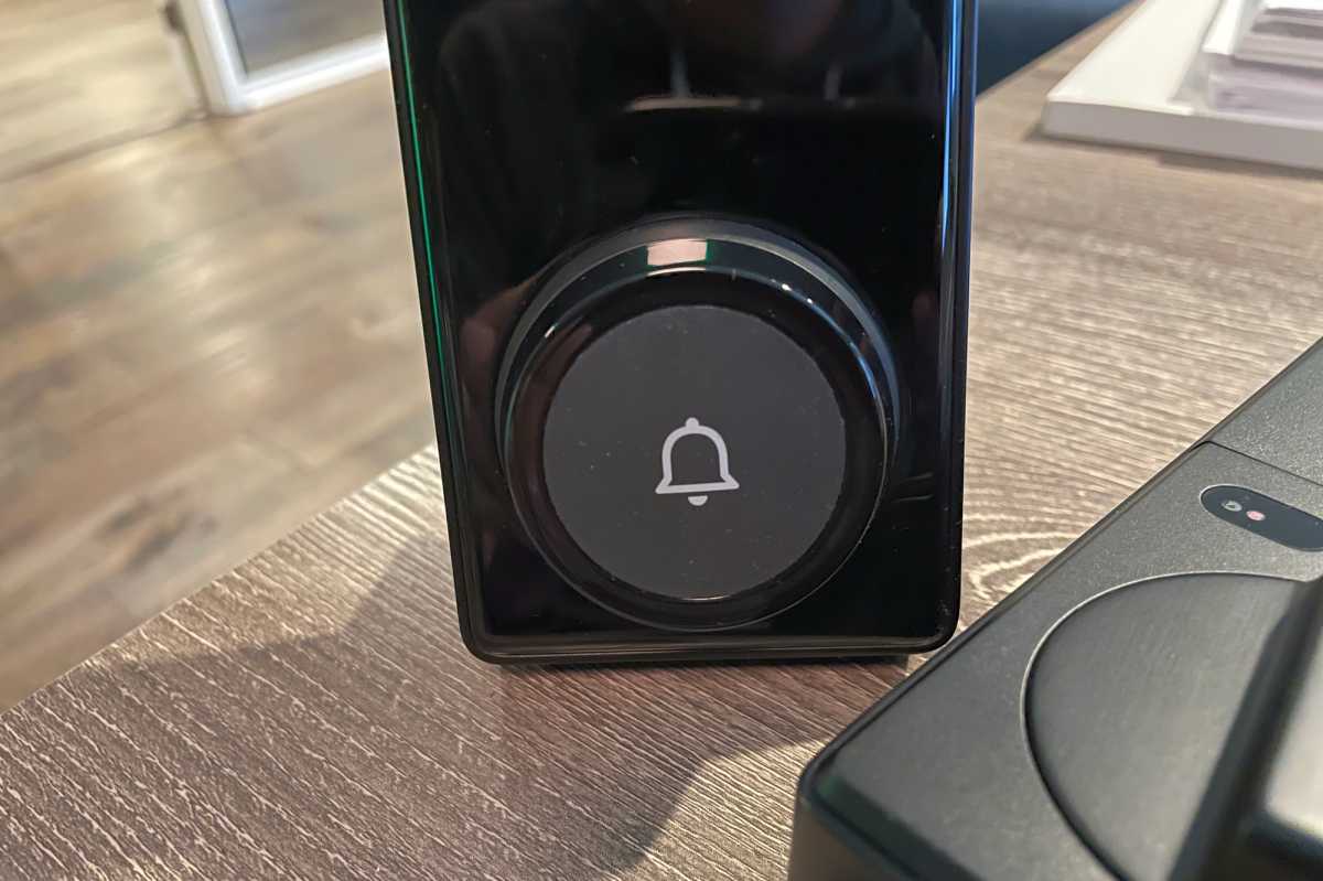 Philips 5000 series smart lock doorbell button