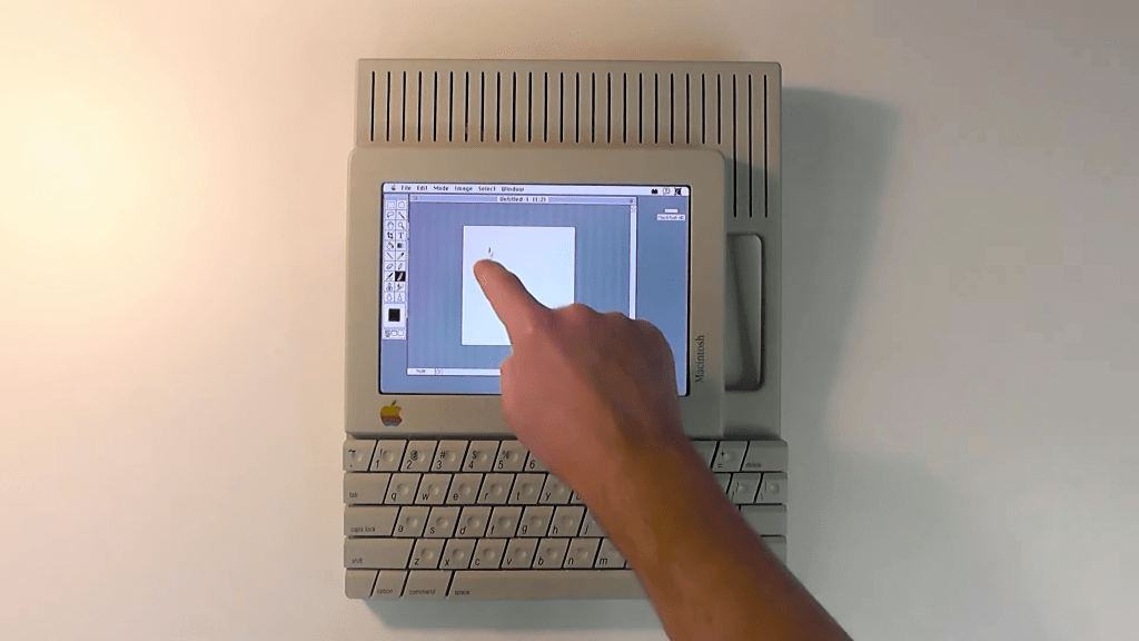 Image: Funktioniert: Wie ein iPad im Jahr 1984 ausgesehen hÃ¤tte