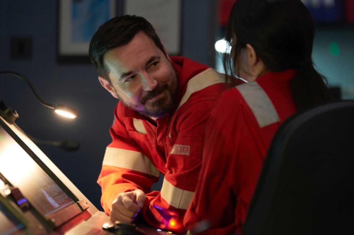 Martin Compston in the rig season 2