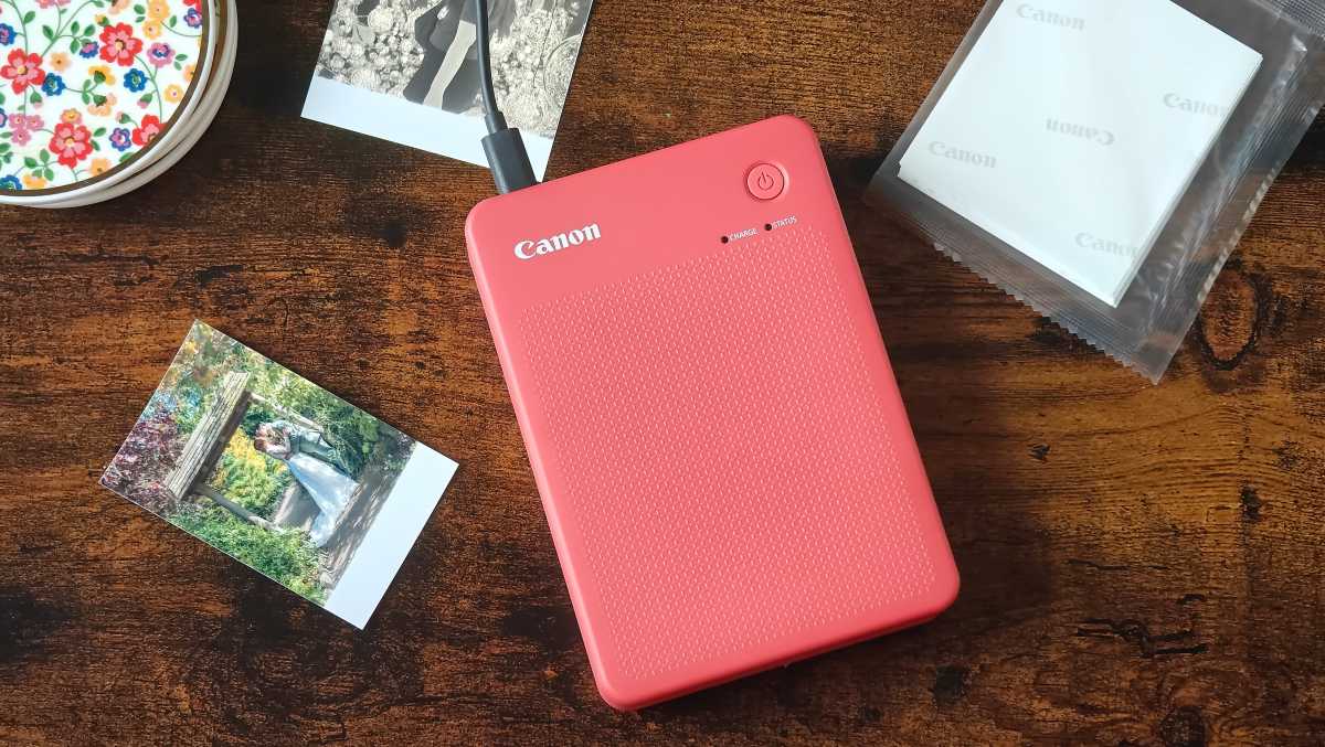 Canon SELPHY QX20 with images