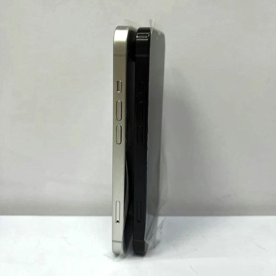 iPhone 16E dummy units