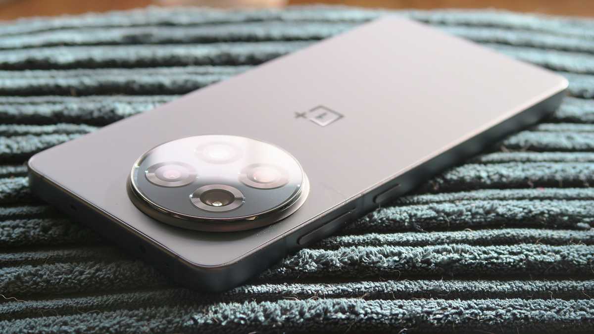 OnePlus 13R review back angled