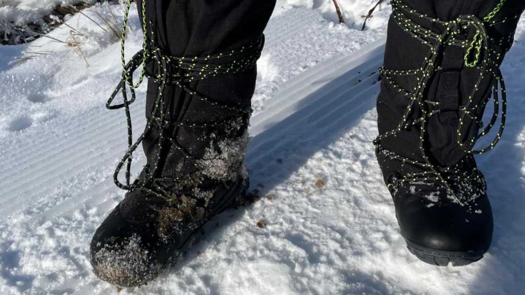 Image: Tundra ESC im Test: Ein BarfuÃstiefel fÃ¼r Tiefschnee und eisige KÃ¤lte