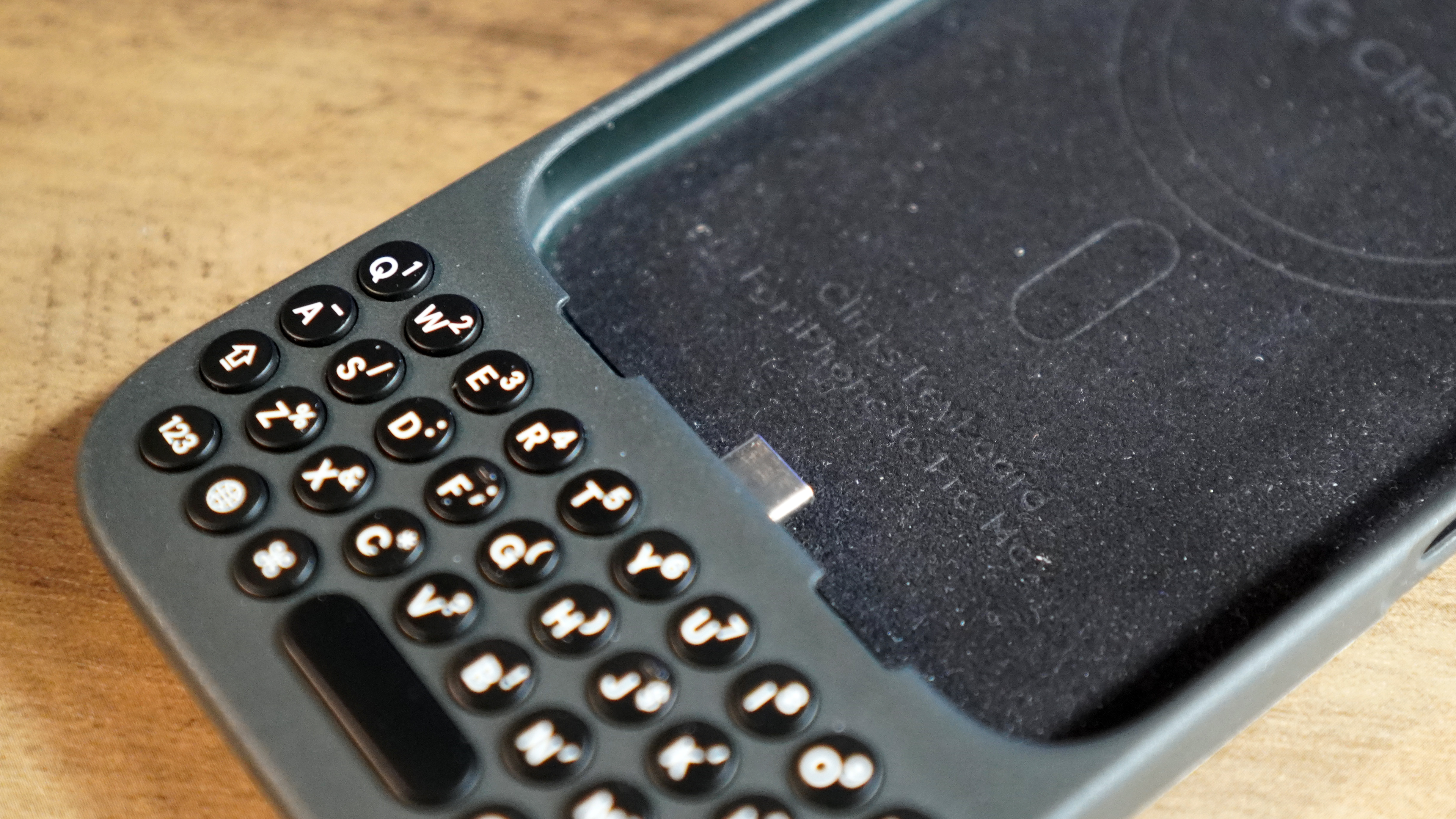 Clicks for iPhone 16 review - clever keyboard case (not) for Clicks for iPhone 16 review - clever keyboard case (not) for