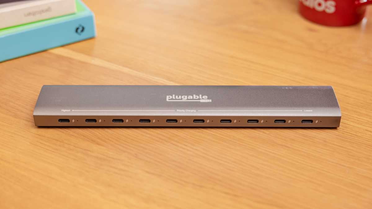 Plugable 10 Port PS 10CC USB C Charger straight