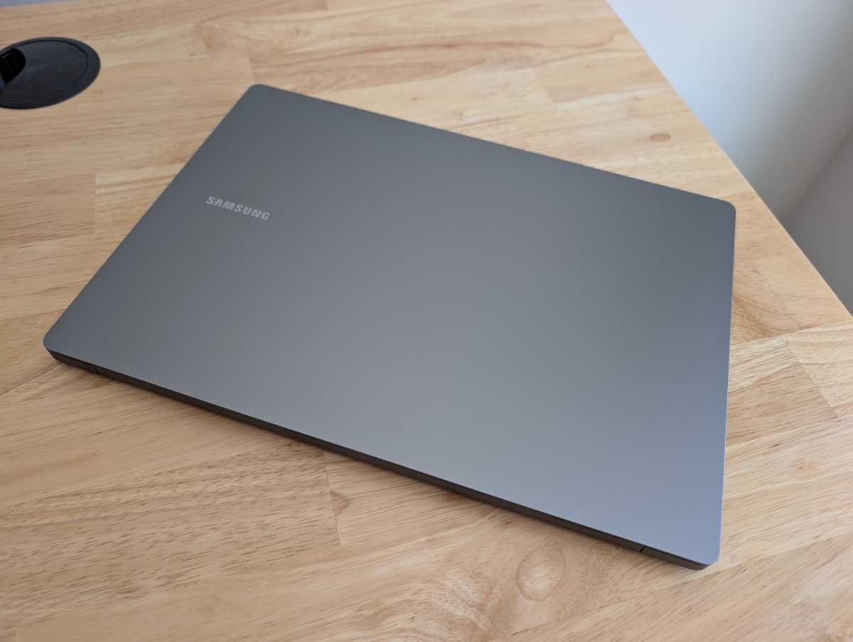 Samsung Galaxy Book5 Pro design