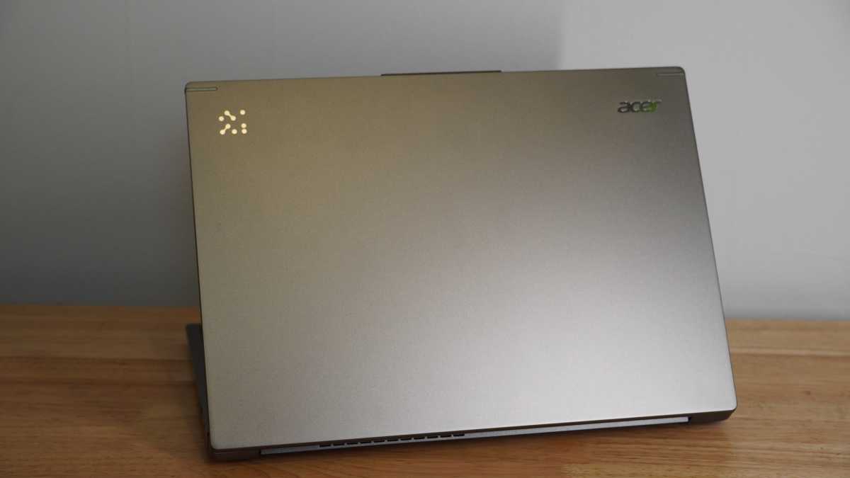 Acer Aspire 14 AI design