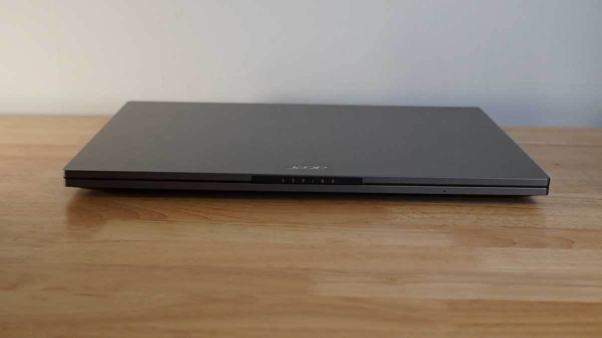 Acer Aspire Go 15 design