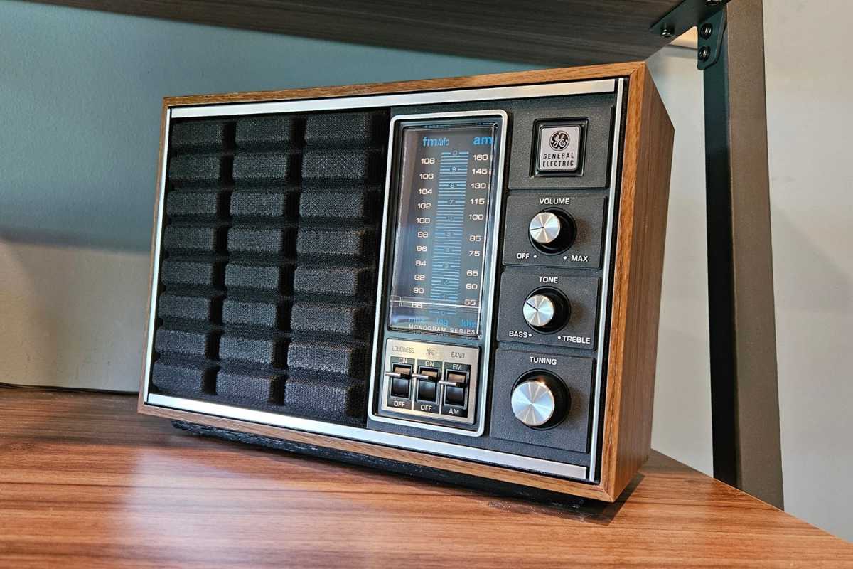 A 1970s GE Monogram radio