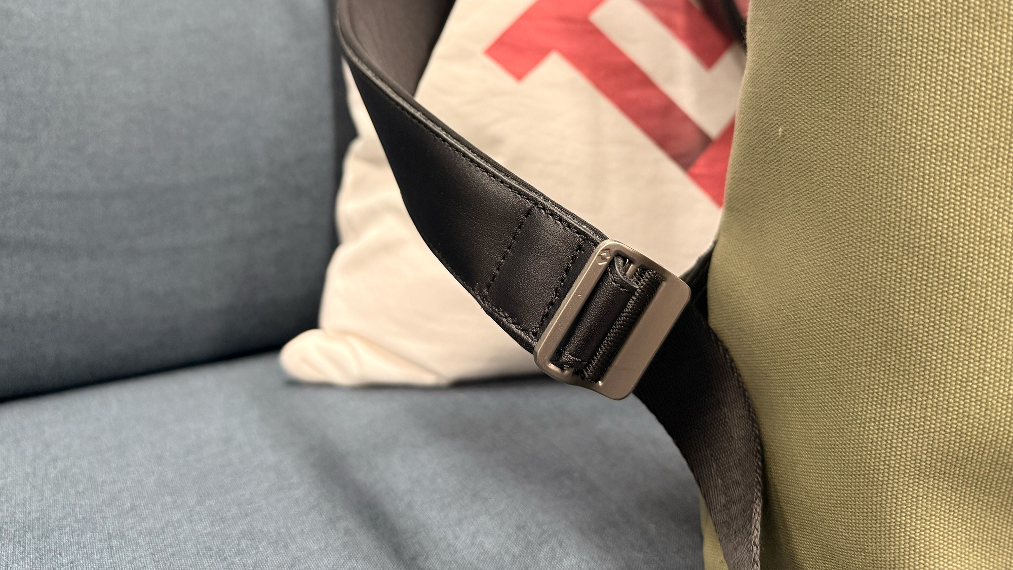 Harber London TotePack backpack review: Space miracle for everyday life ...