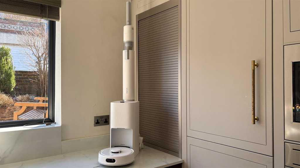 Image: SwitchBot K10+ Pro Combi im Test: Saugroboter mit kabellosem Handstaubsauger
