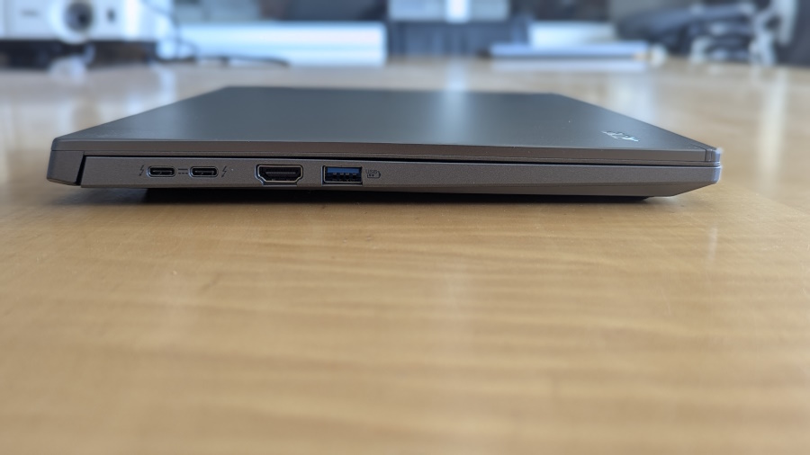 Acer Aspire 14 AI Anschlüsse links