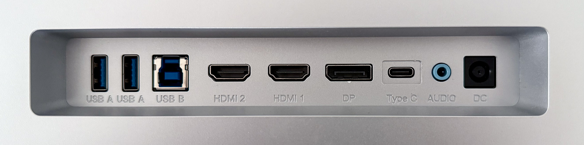 Alogic Clarity Touch Hub Ports