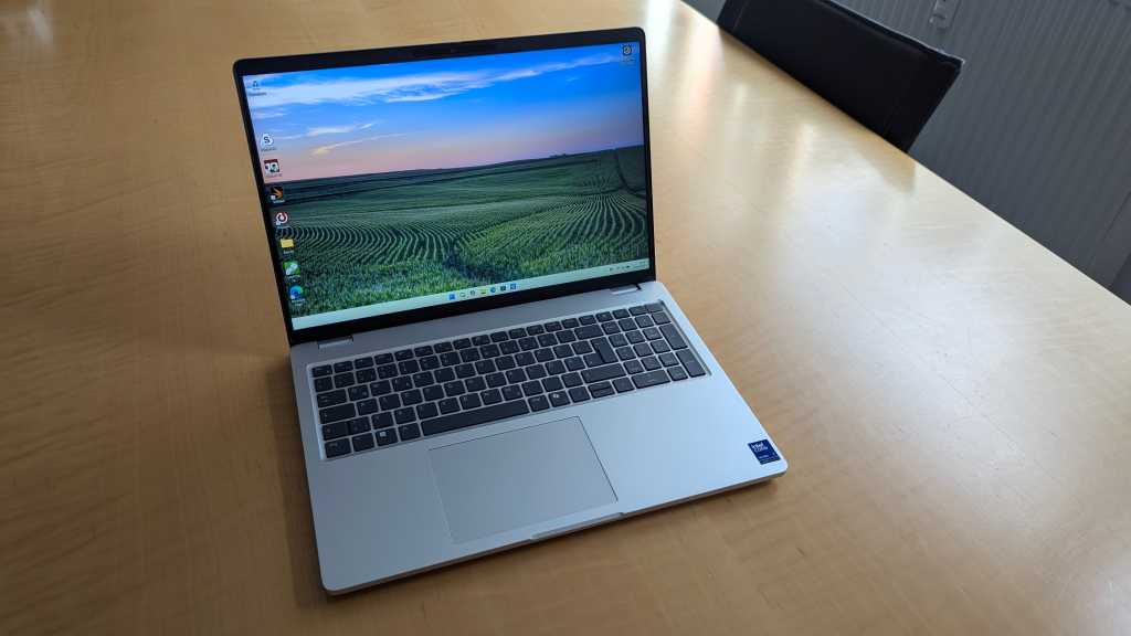 Image: Dell Pro 16 Plus im Test: KI-Laptop mit groÃem Display