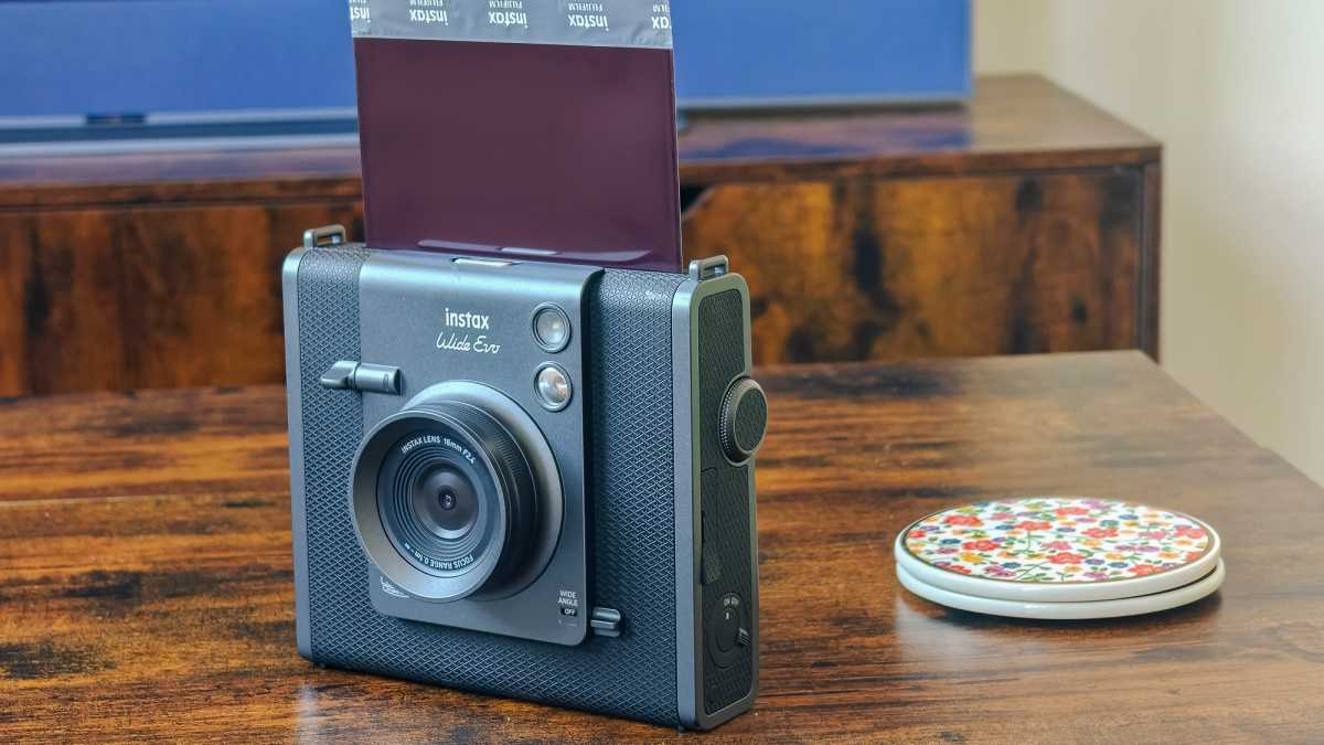 Instax Wide Evo review 4