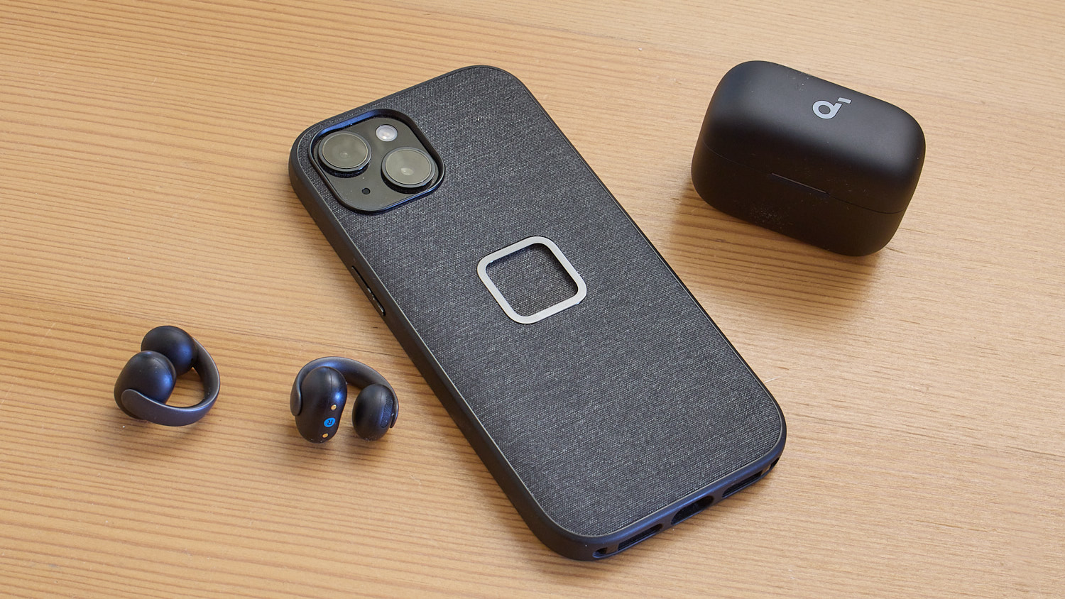 Soundcore AeroClip　129.99ドル　ブラック Soundcore AeroClip let you enjoy music pressure free!