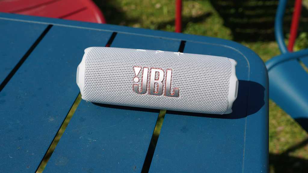 Image: JBL Flip 7 im Test: Wenn es am Sound kaum etwas zu verbessern gibt