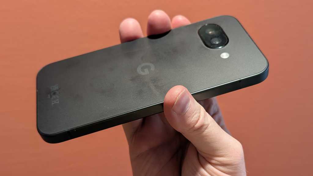 Image: Google Pixel 9a im Test: Mittelklasse-Pixel mit einzigartigem Design