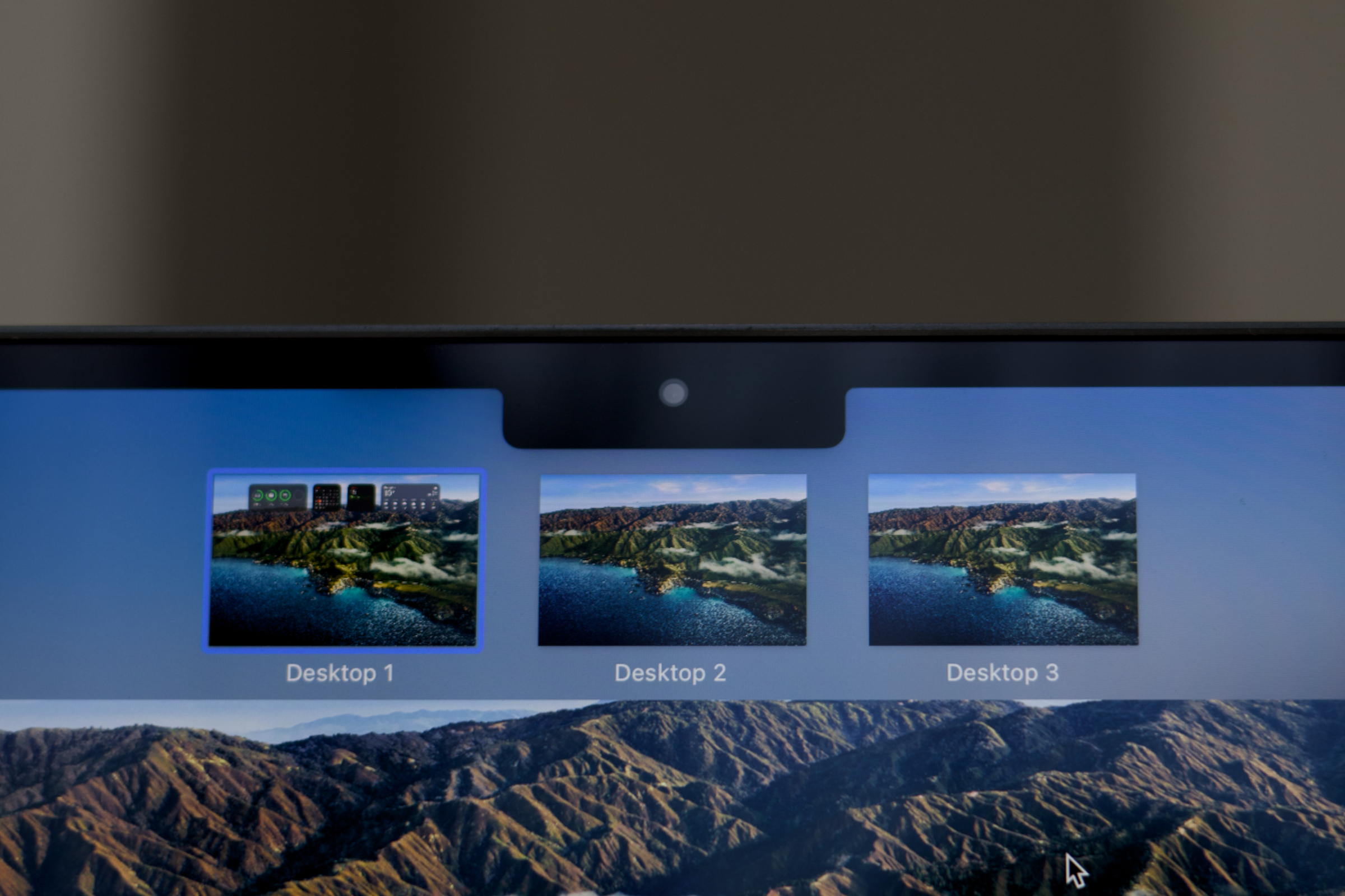 Multiple desktops on macOS