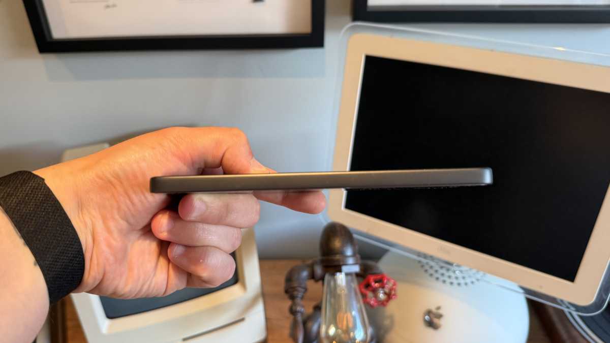 Oppo Reno 13 FS Side