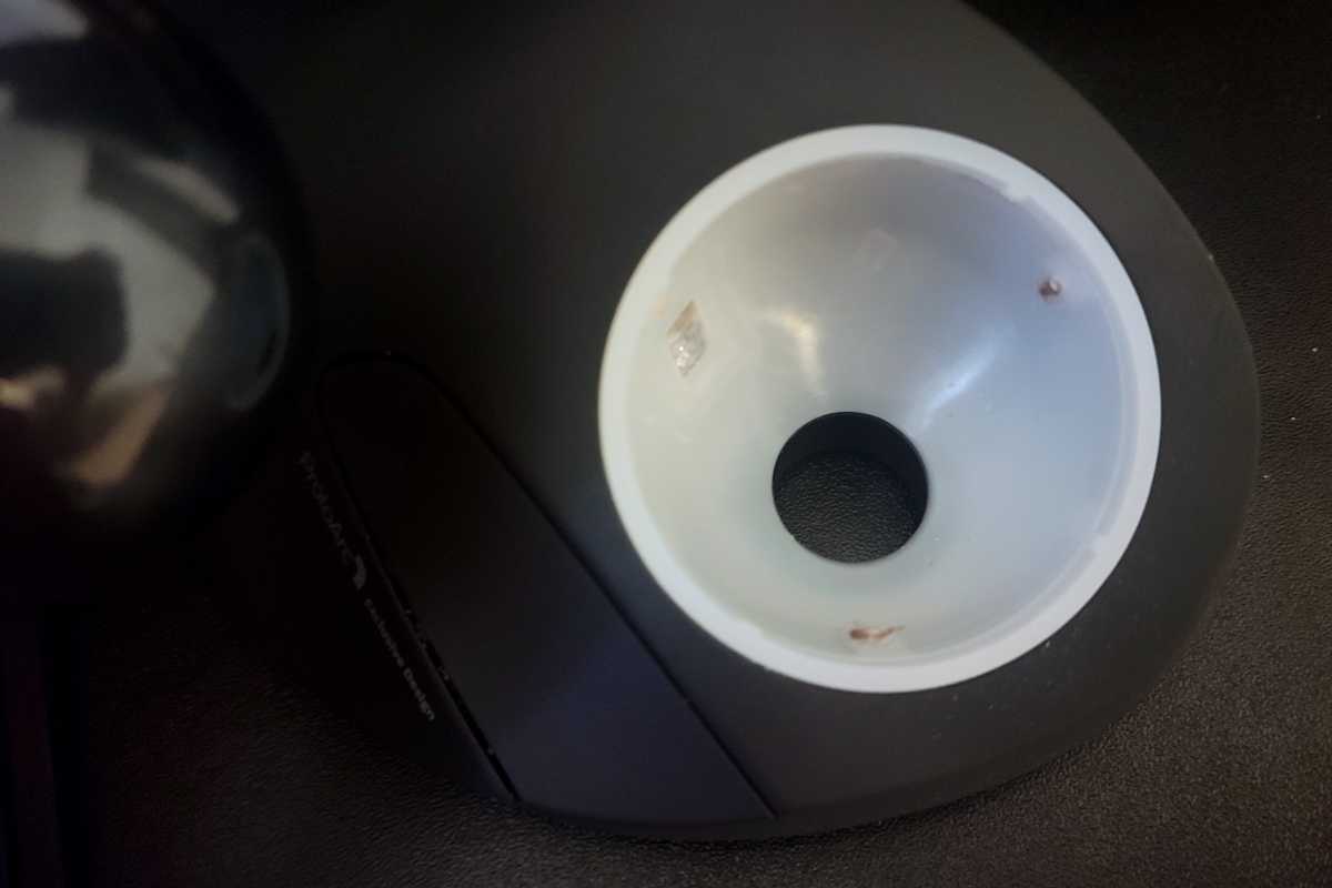 ProtoArc EM03 wireless ergonomic finger trackball mouse socket