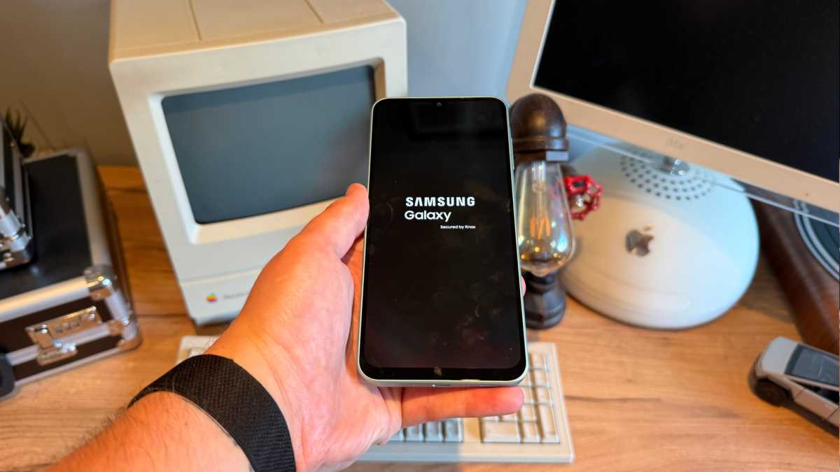Samsung Galaxy A26 Boot Up