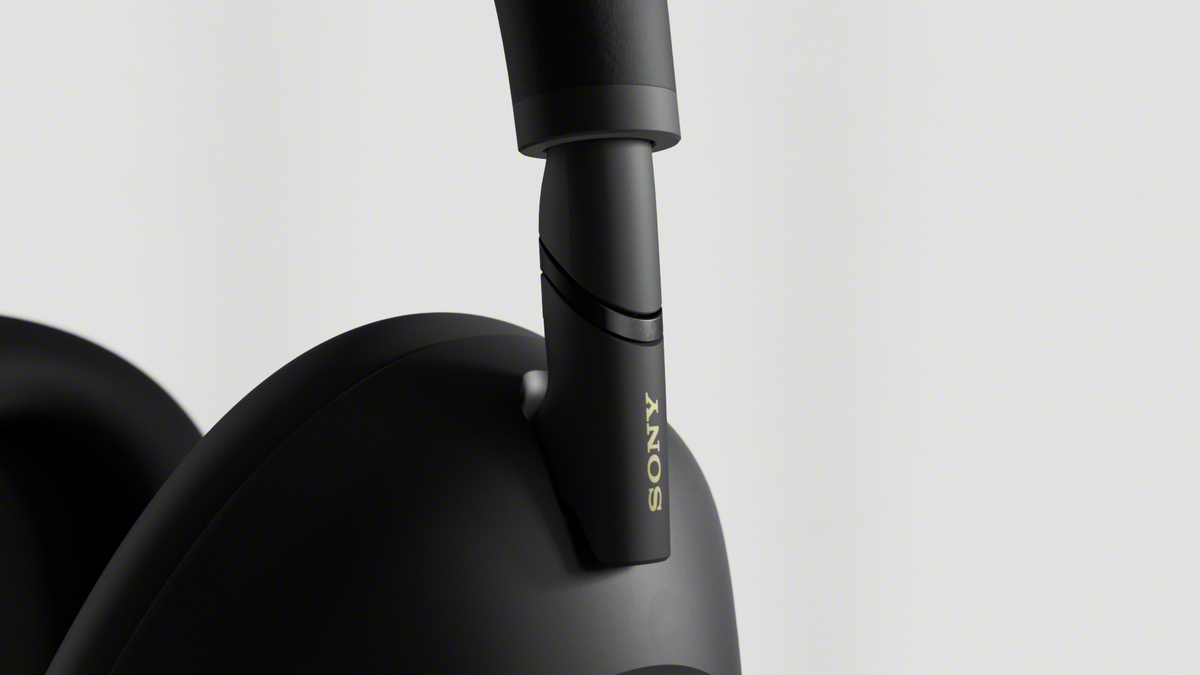 Sony WH 1000XM6 hinge