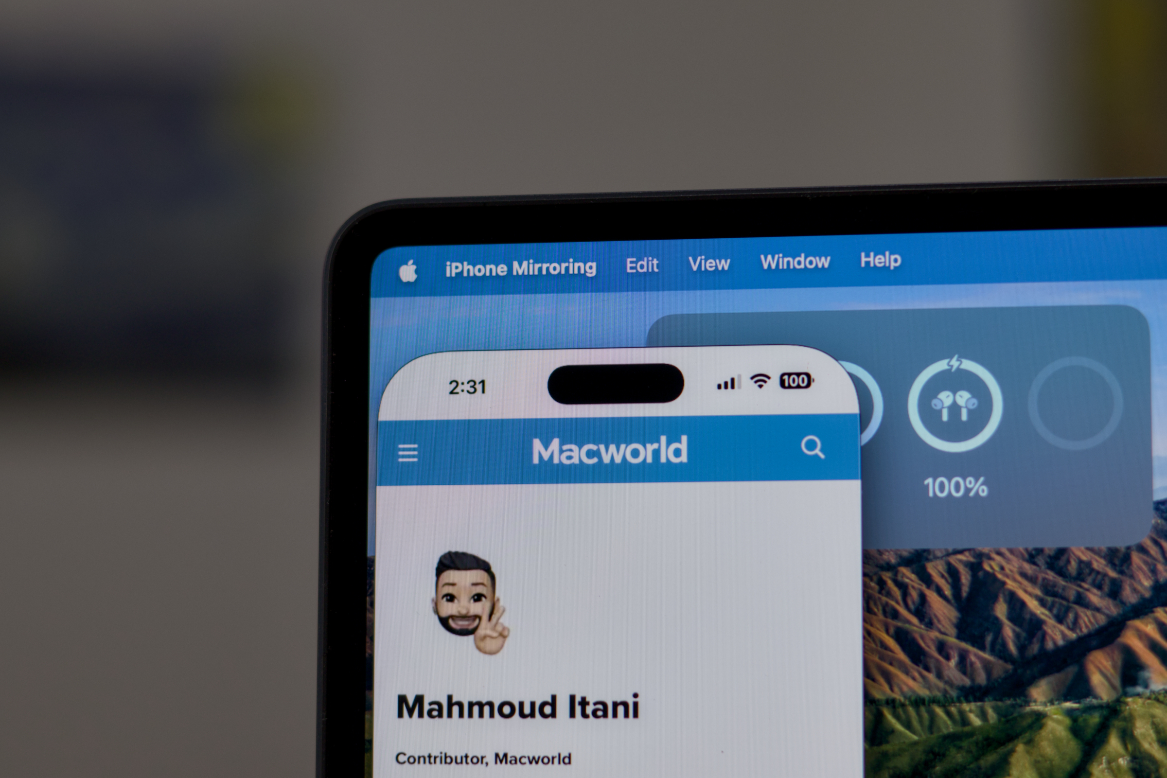 iPhone Mirroring on macOS