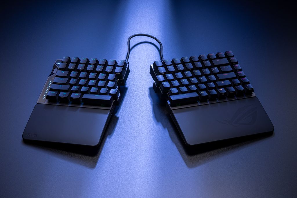 คีย์บอร์ดเกม Asus นี้แยกออกเพื่อความสะดวกสบาย