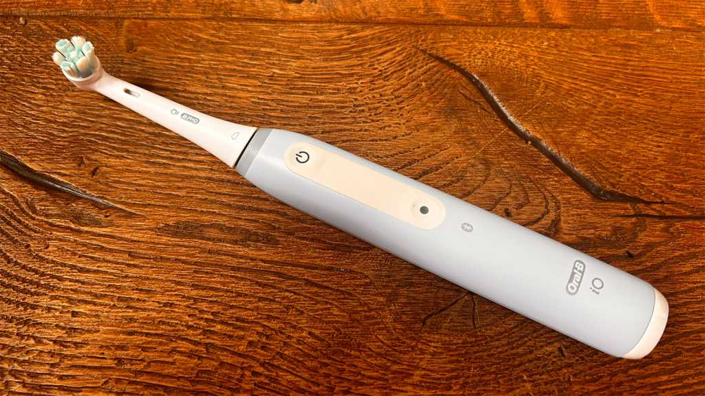 Image: Oral-B iO: So reparieren Sie den Akku Ihrer elektrischen ZahnbÃ¼rste