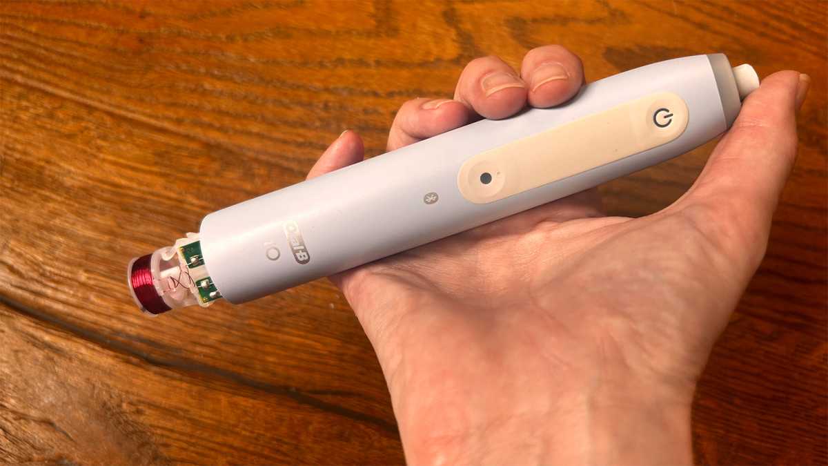 Pressing down on the handle connector