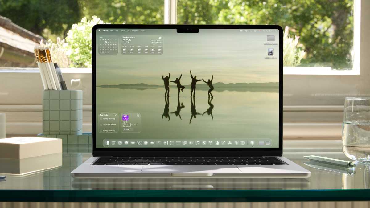 Liquid Glass on macOS 26