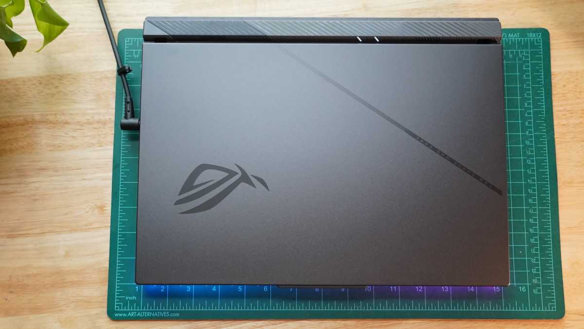 Asus ROG Strix G16 design