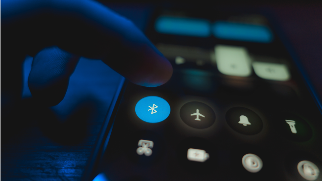 Image: Bluetooth am Handy immer ausschalten: Deshalb raten Experten dazu